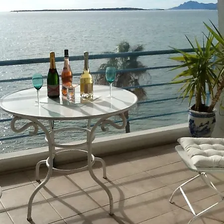 Armorial Seafront Daire Juan-les-Pins